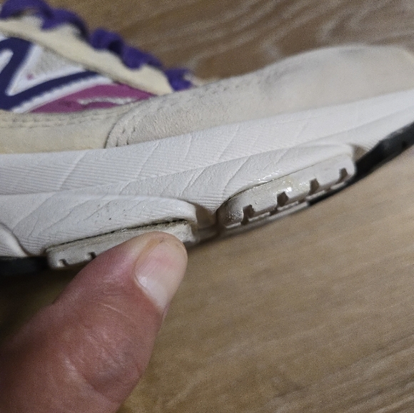 New Balance Men Cream and Purple Sneakers - Picture 2 of 10